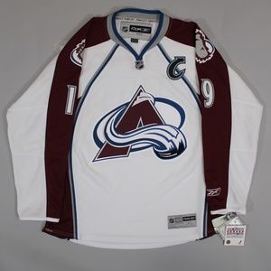 Reebok Colorado Avalanche Joe Sakic Signed jersey White XL